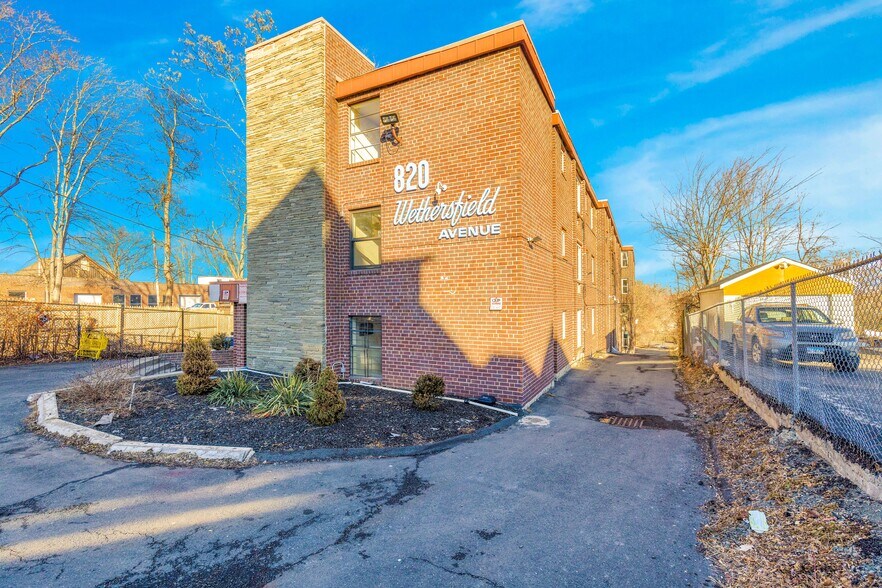 More Photos Of 820 Wethersfield Ave, Hartford Apartments For Sale