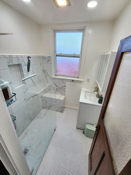 More Photos Of 1608 Folsom St, San Francisco Multifamily For Sale