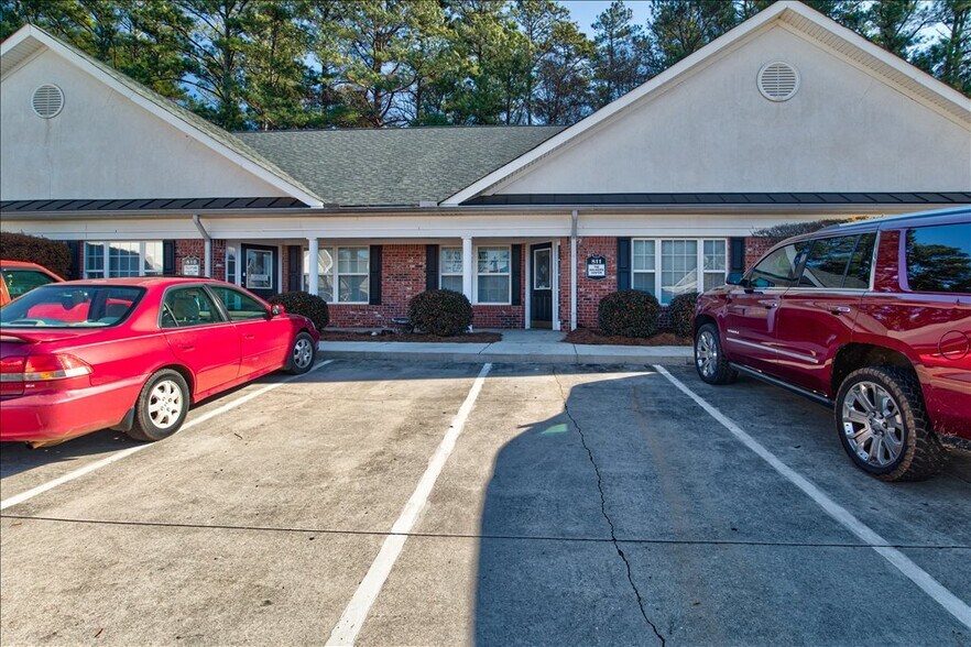 More Photos Of 801-814 Pavilion Ct, McDonough Office For Lease