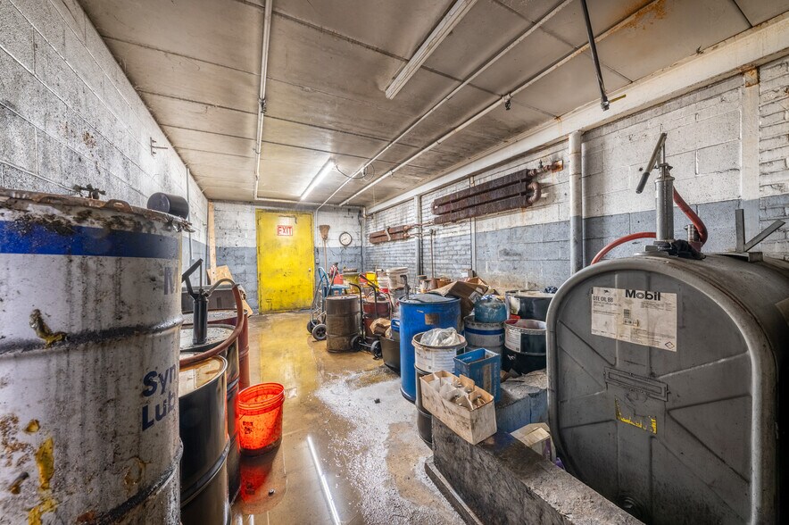 More Photos Of 164 Eyster Rd, Halltown Manufacturing For Sale