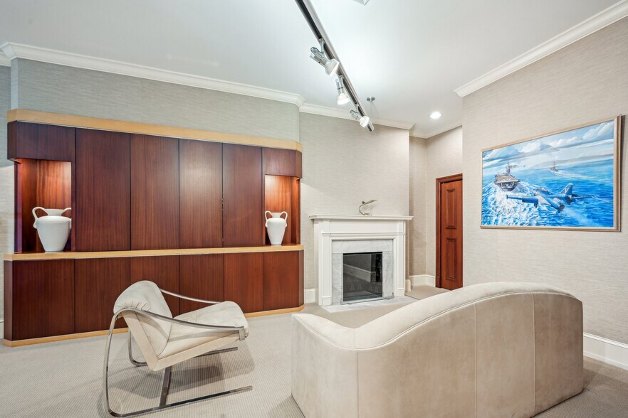 More Photos Of 1710-1712 Locust St, Philadelphia Office Residential For Sale