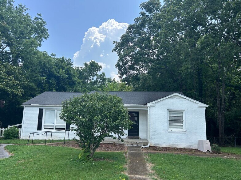 Primary Photo Of 1191 W Main St, Franklin Office For Sale