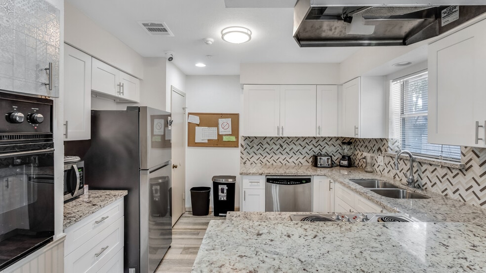 More Photos Of 5807 Old Lodge Dr, Houston Assisted Living For Sale