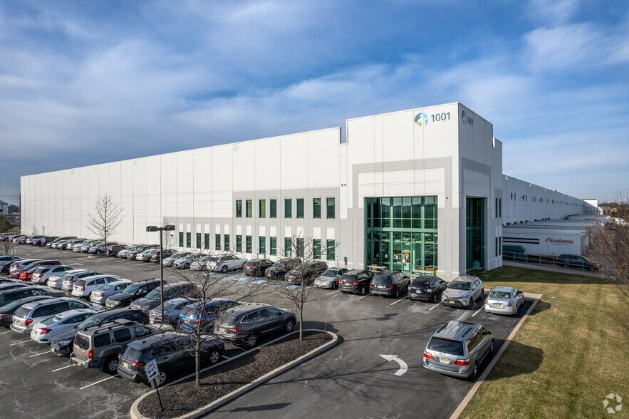 More Photos Of 1119 W Middlesex Ave, Port Reading Unknown For Lease