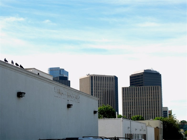 More Photos Of 9844 Wilshire Blvd, Beverly Hills Storefront For Lease