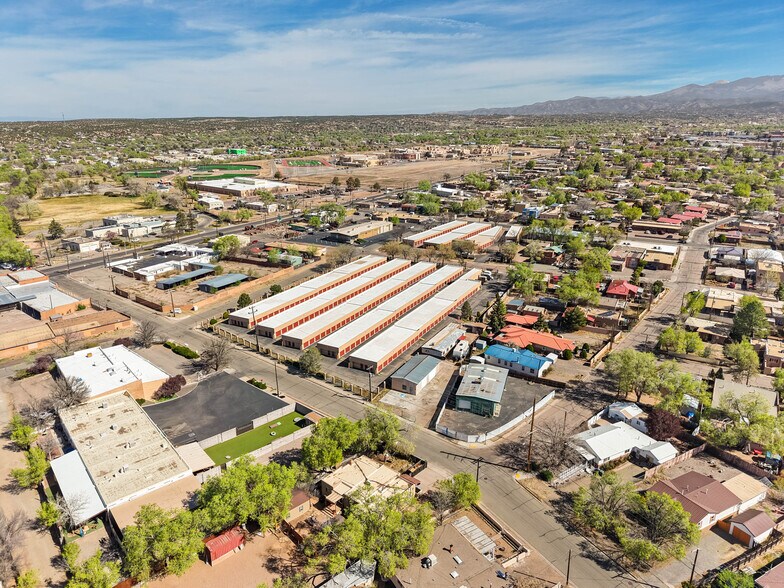 More Photos Of 1747 Jay St, Santa Fe Warehouse For Sale