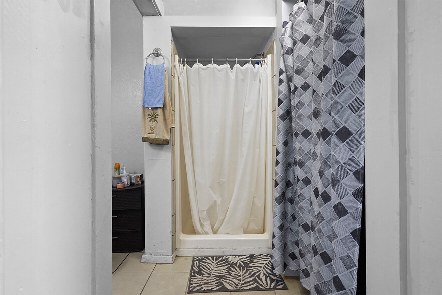 More Photos Of 1207 E Rio Grande Ave, El Paso Multifamily For Sale