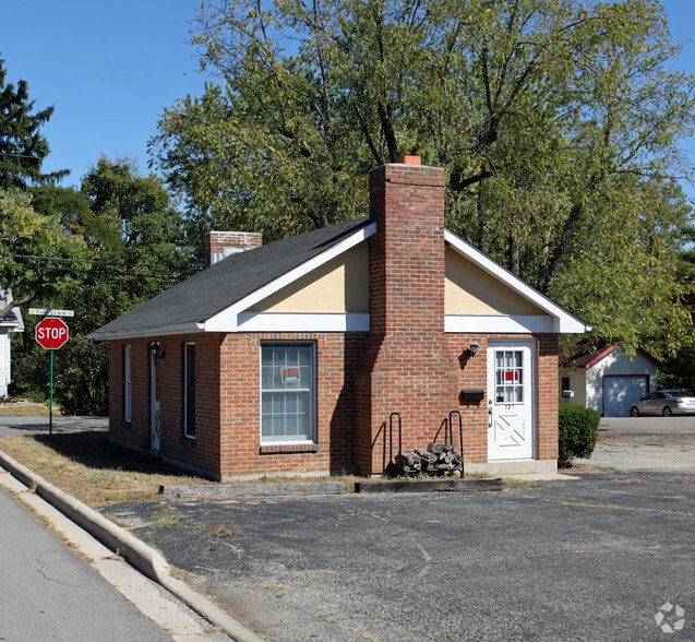 Primary Photo Of 120 N Main St, Englewood Office For Lease