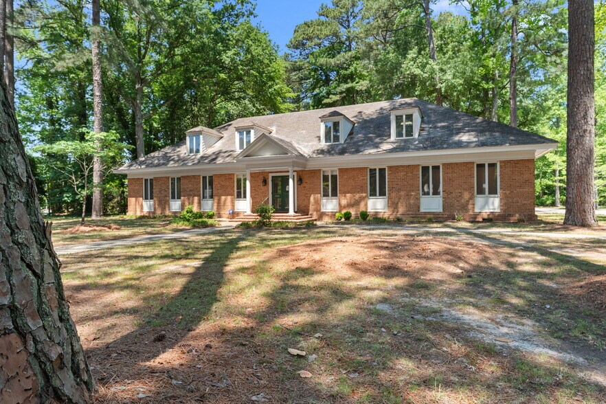 More Photos Of 678 Rappahannock Dr, White Stone Office For Sale