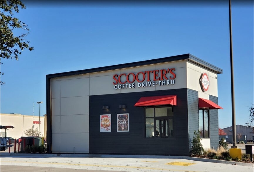 More Photos Of 3502 Lakeview Pky, Rowlett Unknown For Lease