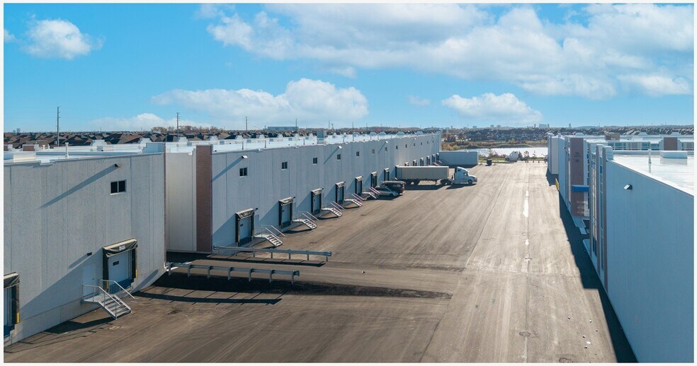 More Photos Of 10900 Dixie Rd, Brampton Warehouse For Sale