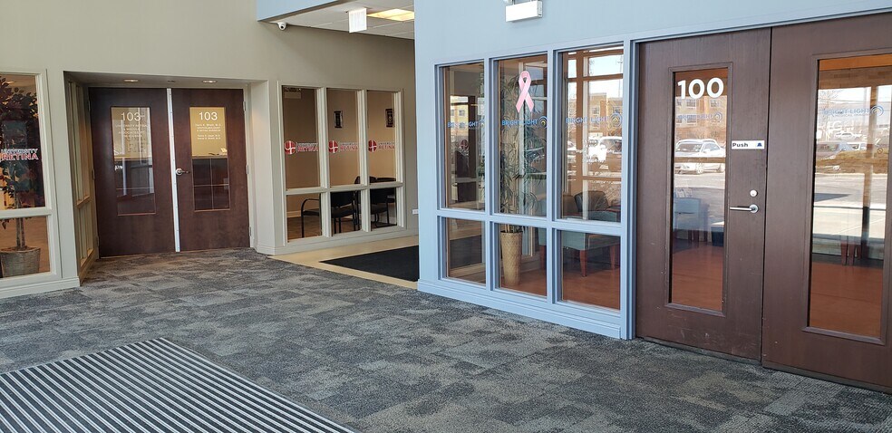 More Photos Of 7456 S State Rd, Bedford Park Medical For Lease