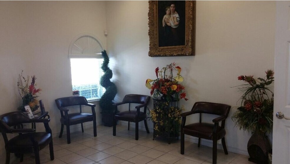 More Photos Of 20911 Kingsland Blvd, Katy Medical For Lease