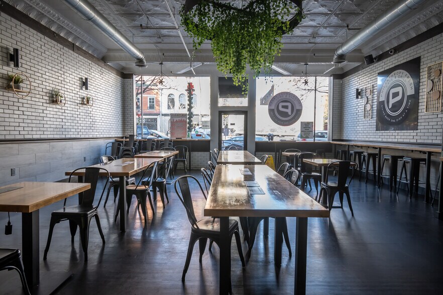 More Photos Of 350 E Broad St, Athens Restaurant For Lease