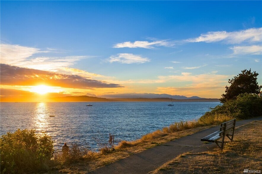 More Photos Of 4030 Beach Dr SW, Seattle Specialty For Sale