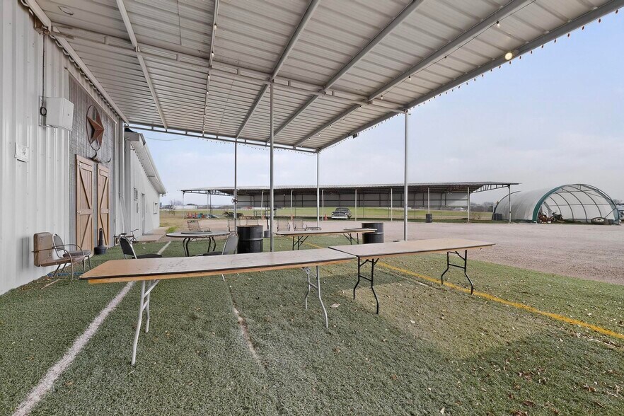 More Photos Of 700 E Main St, Richland Warehouse For Sale