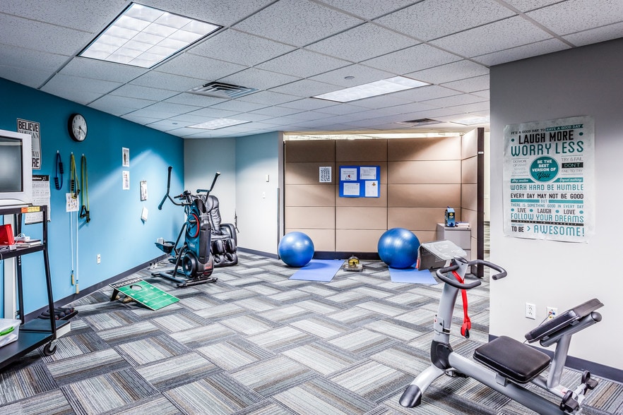 More Photos Of 4242 Sunset Dr, San Angelo Office For Sale