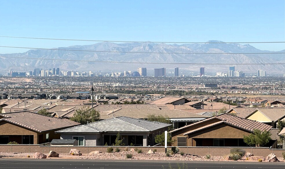 More Photos Of 1260 E Lake Mead Pkwy, Henderson Freestanding For Sale