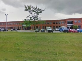 More Photos Of 5944-6040 Boul Henri-Bourassa W, Montréal Distribution For Lease