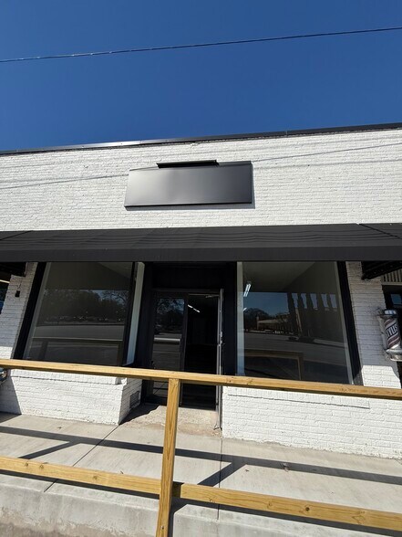 More Photos Of 1823-1841 Wade Hampton Blvd, Greenville Unknown For Lease