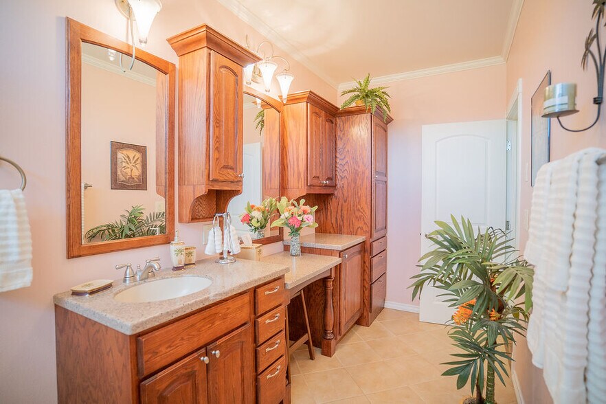 More Photos Of 455 Division St, Fairbanks Specialty For Sale