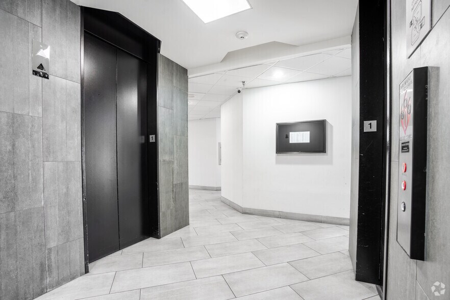 More Photos Of 2646 S Loop W, Houston Office For Sale