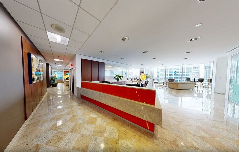 Primary Photo Of 155 N Wacker Dr, Chicago Coworking Space