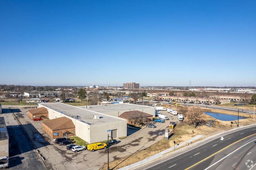 More Photos Of 7099 Huntley Rd, Columbus Warehouse For Lease