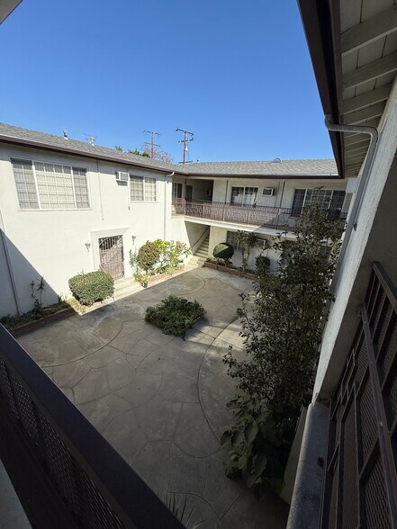 More Photos Of 3111 W Ramona Rd, Alhambra Apartments For Sale