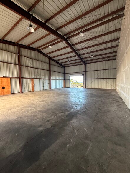 More Photos Of 73-4081 Hulikoa Dr, Kailua Kona Industrial For Lease