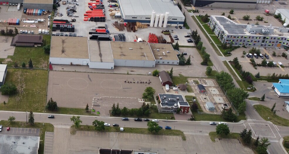 More Photos Of 4831 93 Av NW, Edmonton Office For Sale