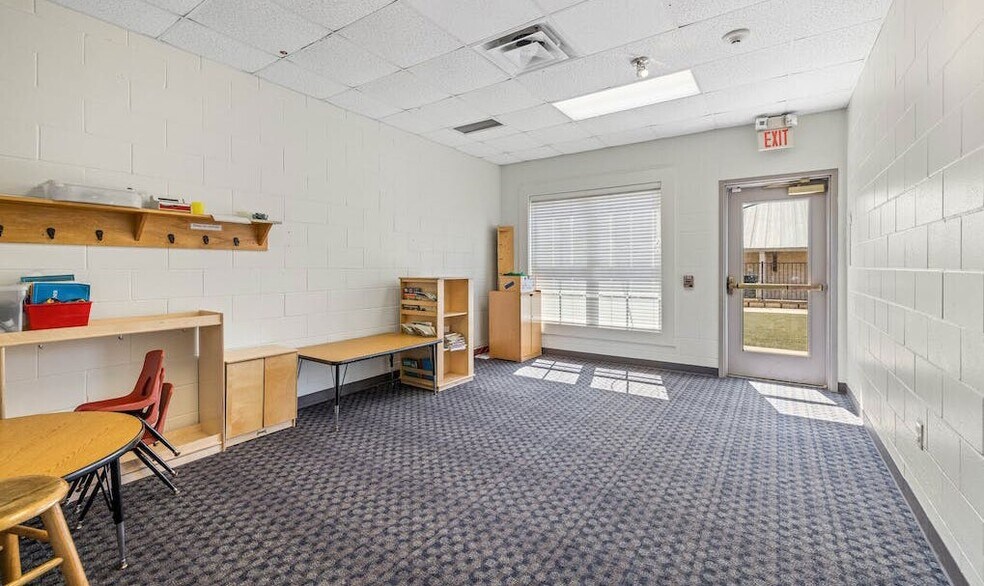 More Photos Of , Cedar Park General Retail For Sale