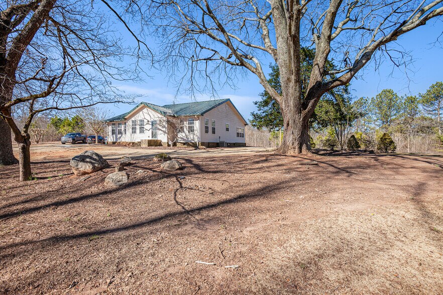 More Photos Of 183 Scott Rd, Canton Office Residential For Sale
