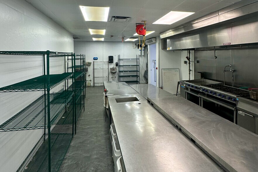 More Photos Of 3452-3466 N Miami Ave, Miami General Retail For Lease