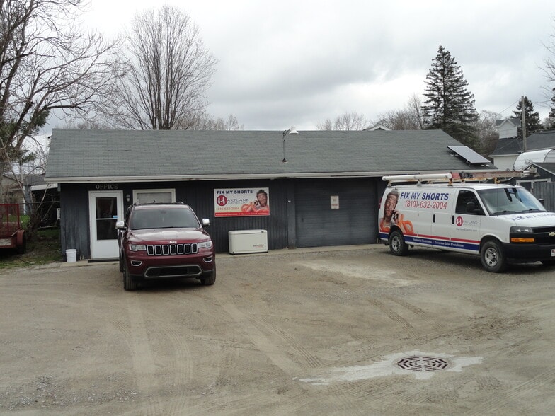 More Photos Of 3552-3556 Avon St, Hartland Medical For Sale