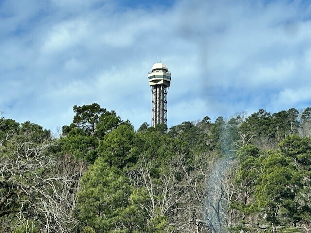 More Photos Of 1005 E Grand Ave, Hot Springs Unknown For Lease