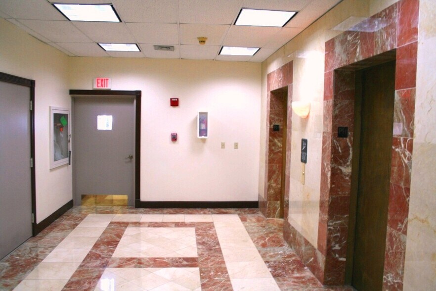 More Photos Of 1920 E Hallandale Beach Blvd, Hallandale Beach Medical For Lease