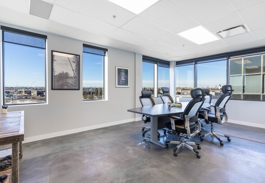 More Photos Of 11420 27th St SE, Calgary Medical For Lease