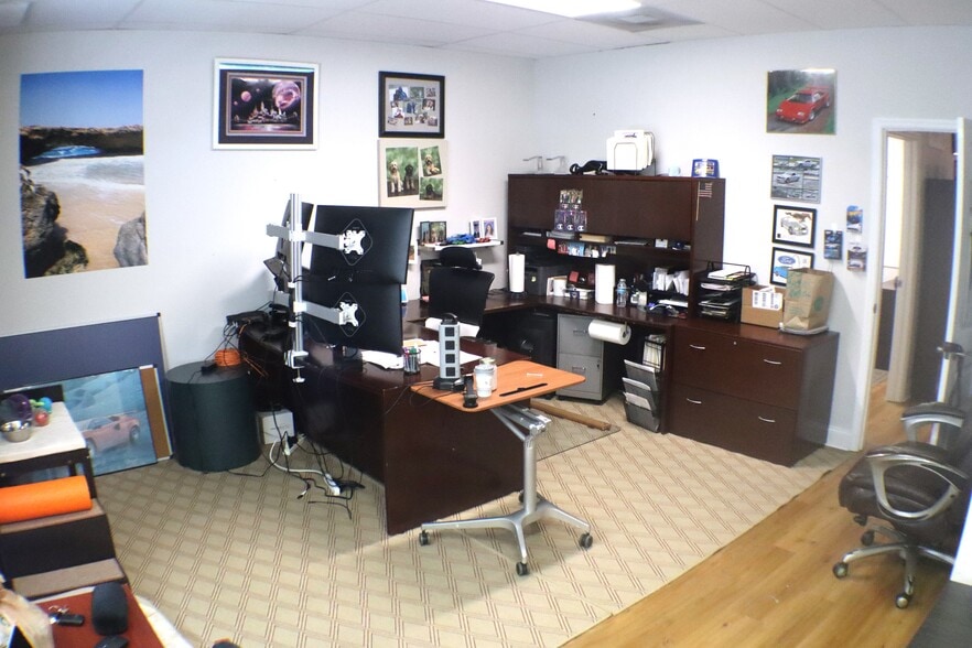 More Photos Of 3924-3960 Coral Ridge Dr, Coral Springs Showroom For Sale