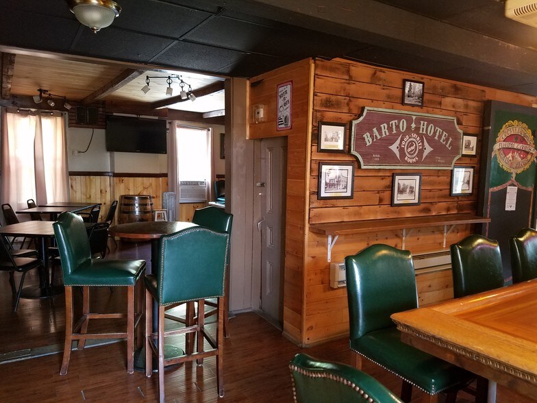 More Photos Of 140 Barto Rd, Barto Restaurant For Sale
