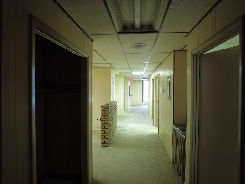 More Photos Of 215-225 S Allison Ave, Xenia Medical For Sale