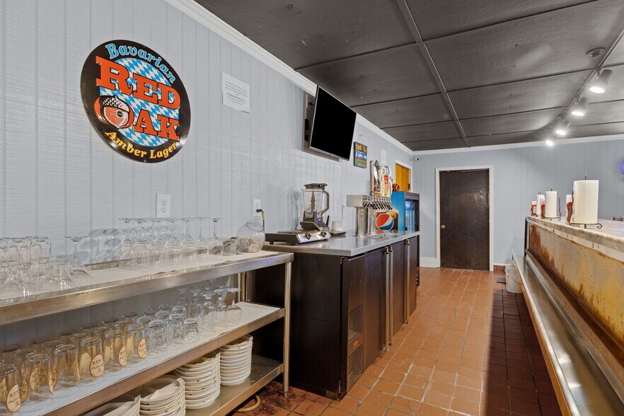 More Photos Of 2383 Hwy 58, Swansboro Restaurant For Sale