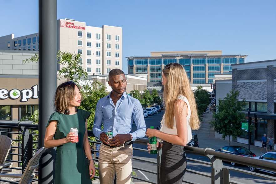 More Photos Of 11933 Providence Rd, Charlotte Unknown For Lease