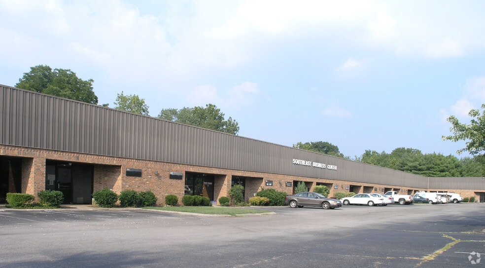 More Photos Of 105 Southeast Pky, Franklin Office For Sale