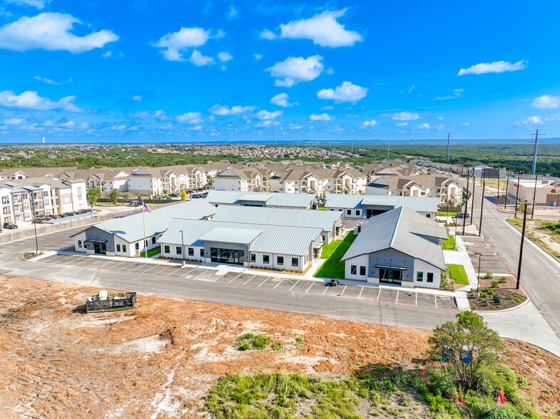 More Photos Of 211 Crossing Ave, San Antonio Unknown For Lease