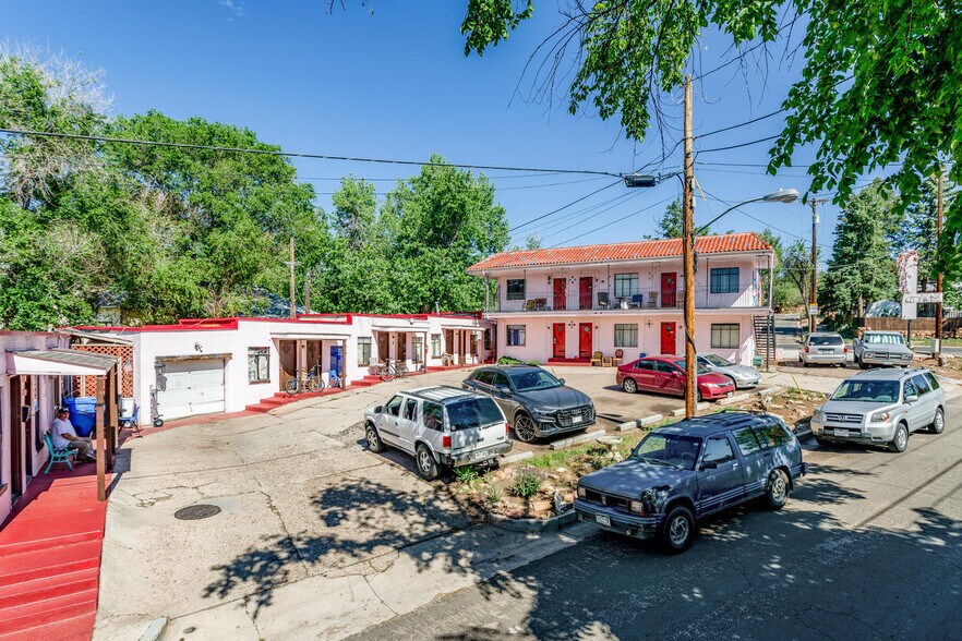 More Photos Of 3401 W Pikes Peak Ave, Colorado Springs Apartments For Sale
