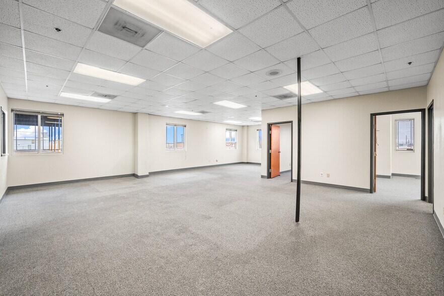 More Photos Of 2307 N Tx-289-loop, Lubbock Truck Terminal For Sale