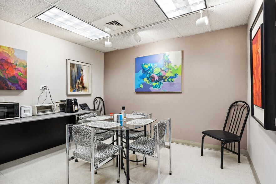 More Photos Of 1187 E 68th Ave, Denver Manufacturing For Sale