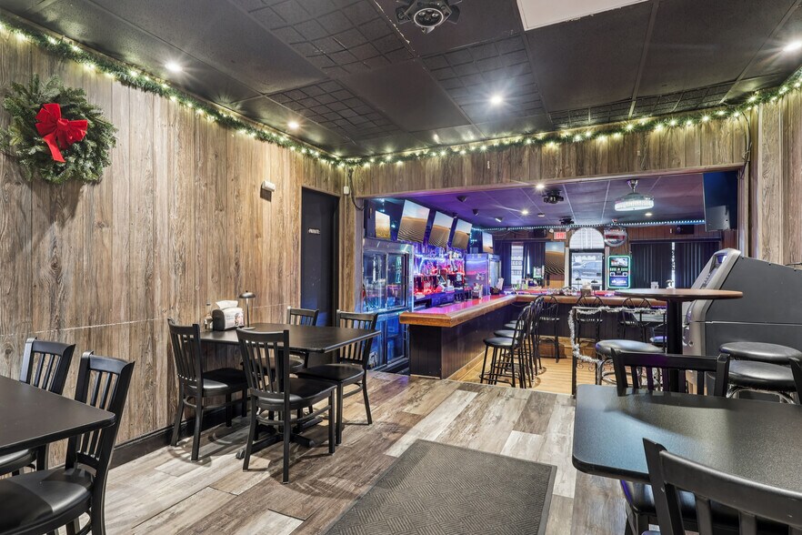 More Photos Of 1600 Hamilton Ave, Hamilton Storefront Retail Residential For Sale