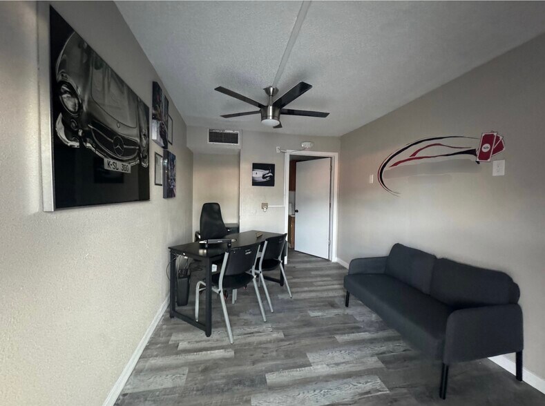 More Photos Of 531 N US Highway 17 92, Longwood Storefront Retail Office For Sale